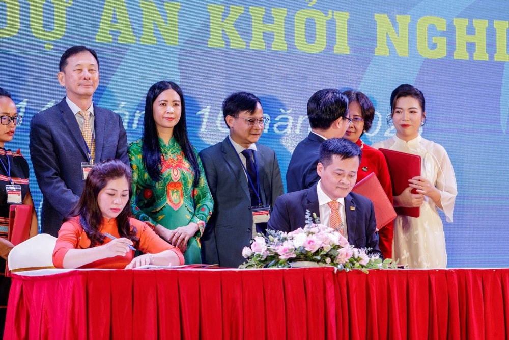 Nâng bước doanh nghiệp nữ chủ, SHB tài trợ Dự án phụ nữ khởi nghiệp 2023
