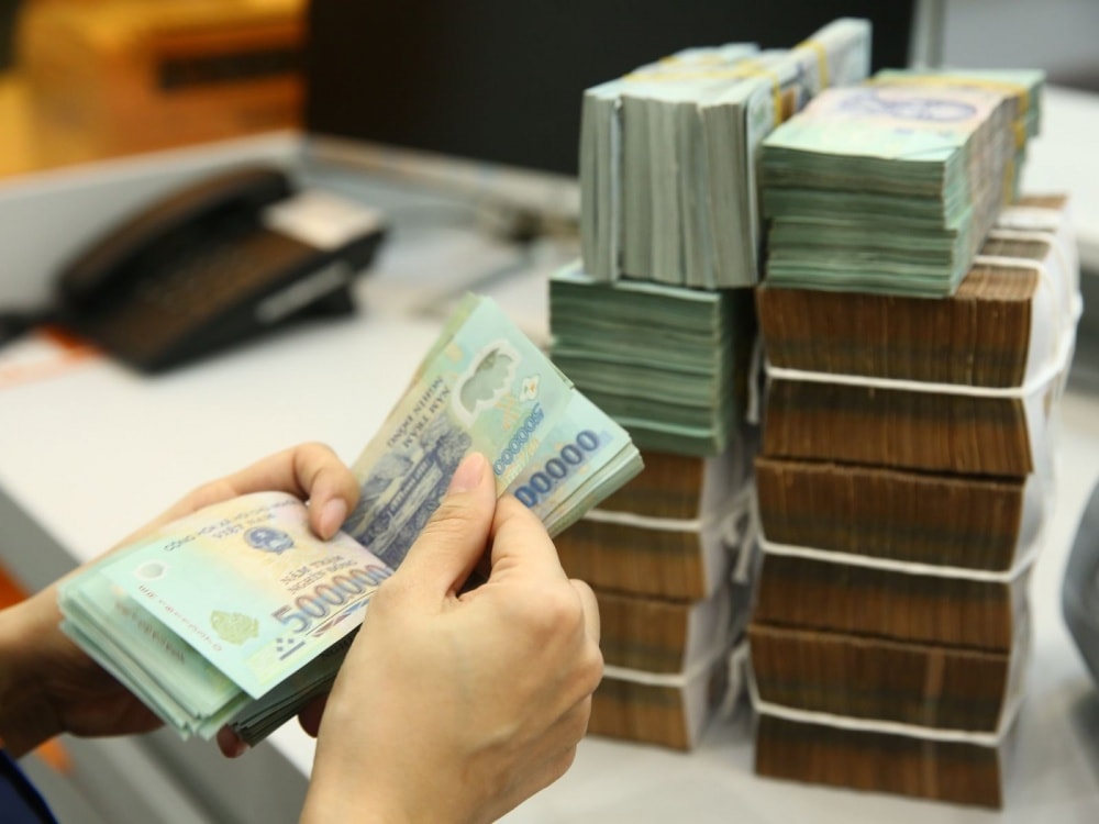 Cân nhắc bỏ trần lãi vay với giao dịch trong nước Cân nhắc bỏ trần lãi vay với giao dịch trong nước