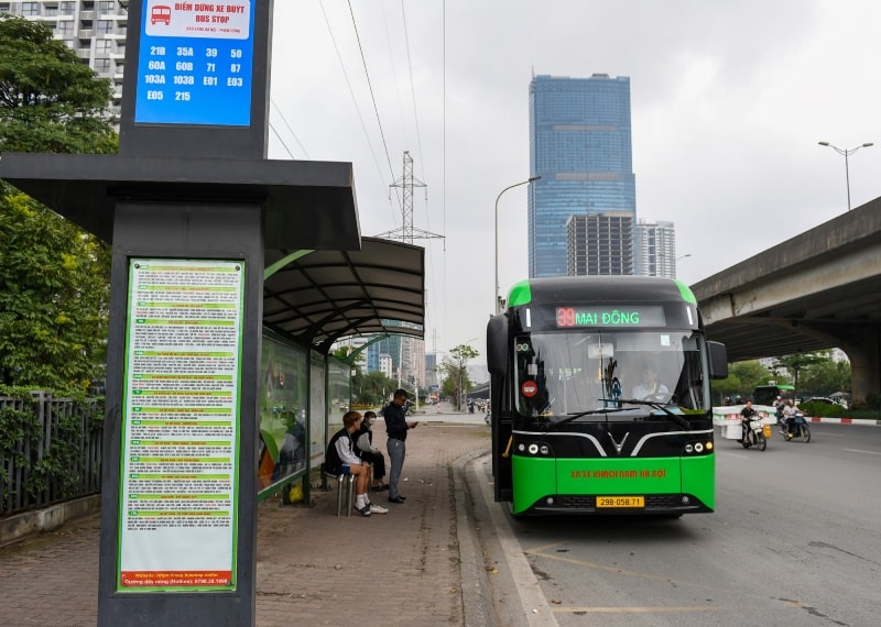 mục tiêu đến năm 2030, tỷ lệ xe buýt sử dụng năng lượng sạch đạt 70-90%, và đến năm 2035 là 100%.