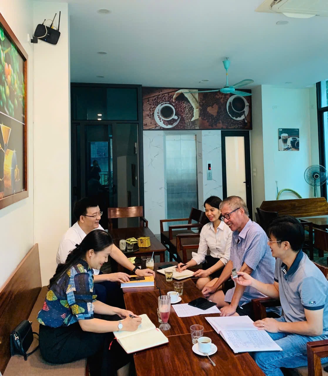 Tổ công tác gặp gỡ, trao đổi với đồng chí Lê Đào Nguyên - nguyên Ủy viên Ban Thường vụ Đảng ủy, nguyên Ủy viên HĐQT BIDV.