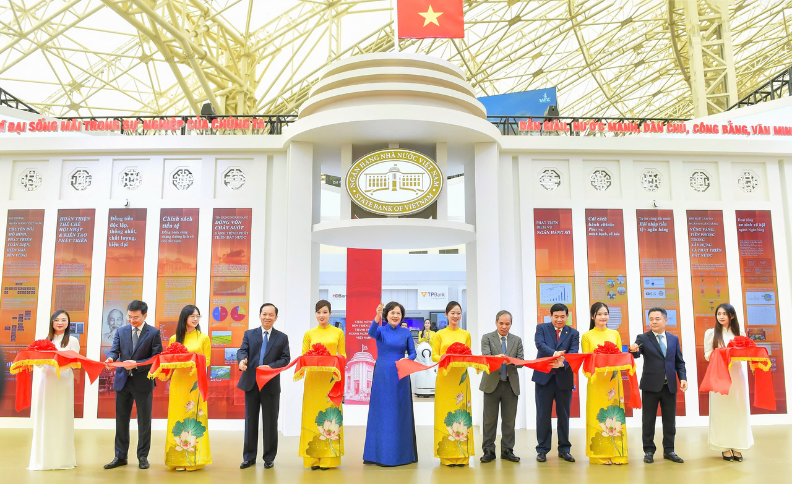 BIDV mang dấu ấn đặc sắc hòa chung Thành tựu 80 năm của Đất nước 