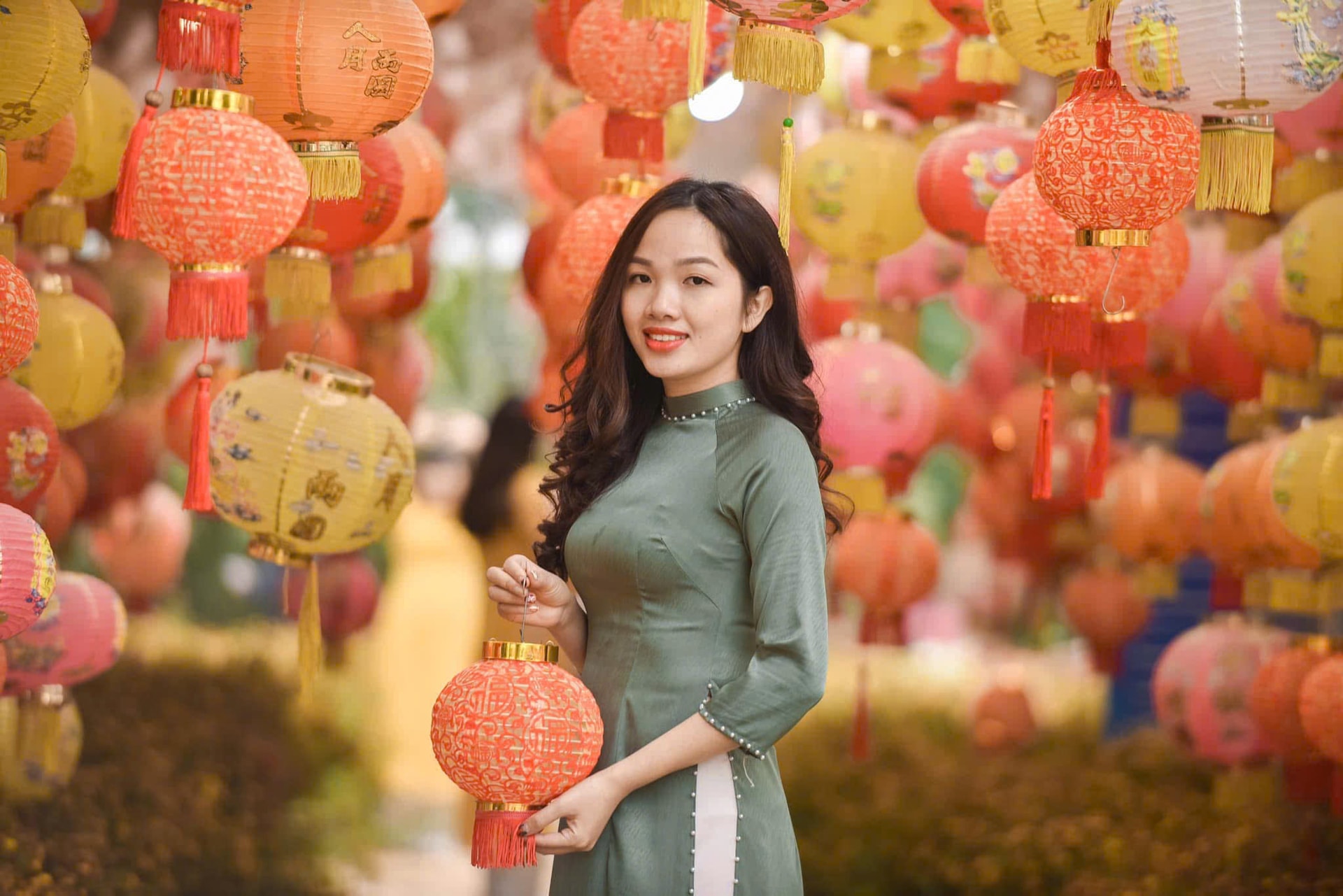 Ms. Ngo Thi Nham - officer of Hoai Duc branch