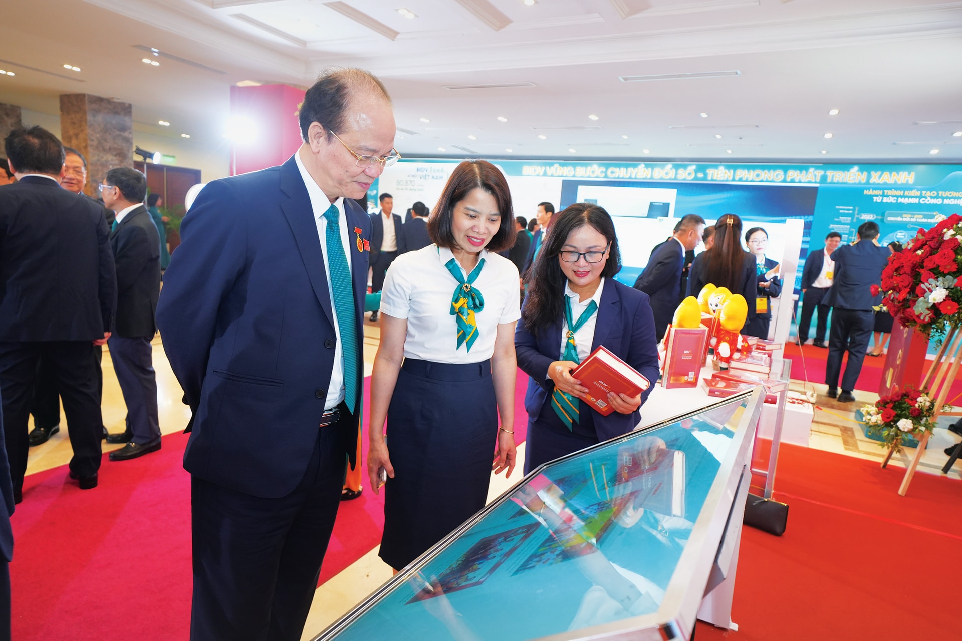 Các nội dung truyền thông tại Đại hội Đảng bộ BIDV lần thứ XV được số hóa để dễ dàng tiếp cận đến các đại biểu