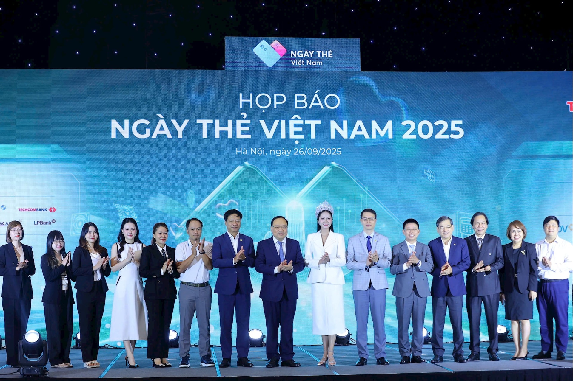 Ông Đặng Văn Tuyên - Ủy viên HĐQT BIDV - tham dự họp báo Ngày Thẻ Việt Nam 2025