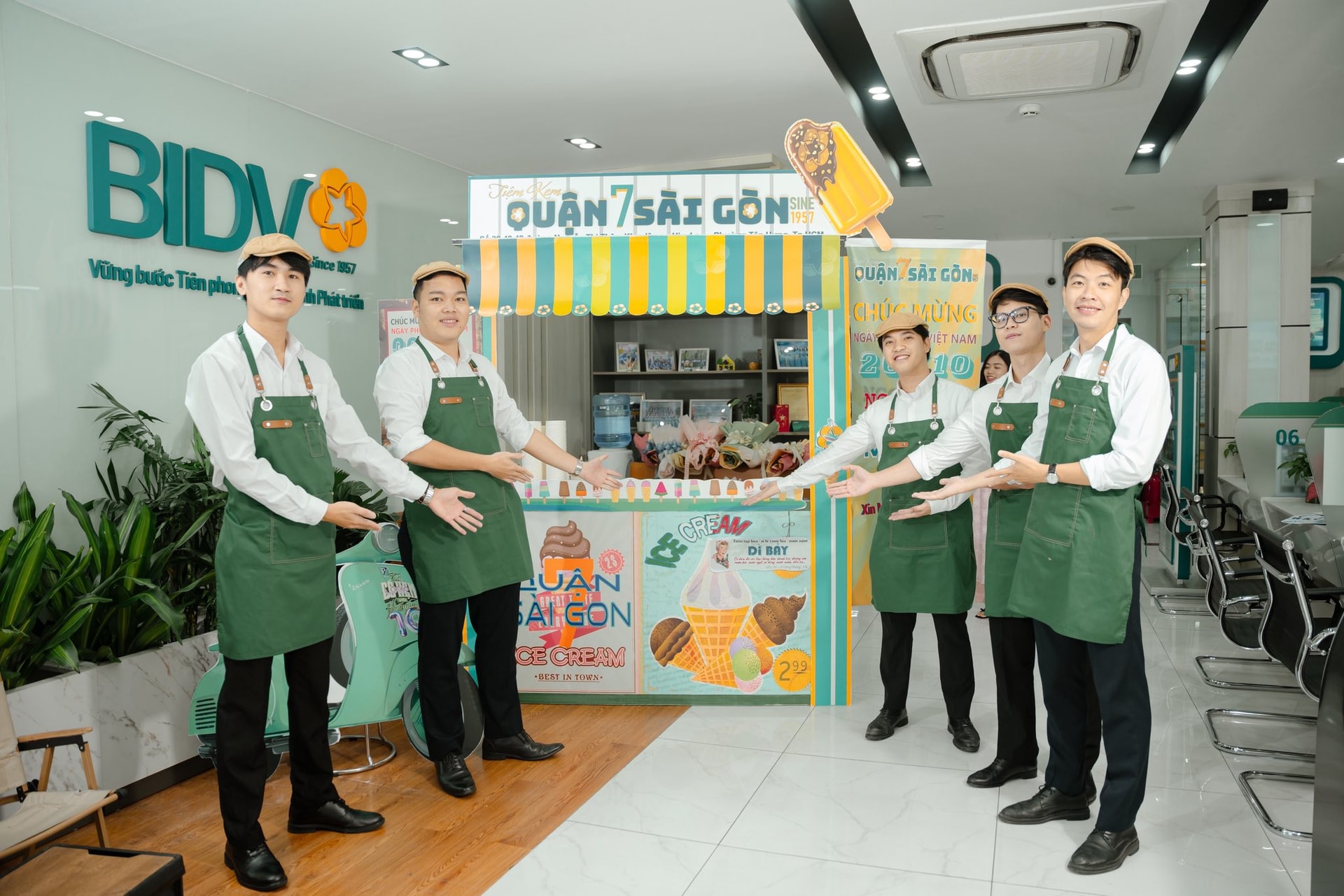 Ice cream counter of District 7 Saigon Branch