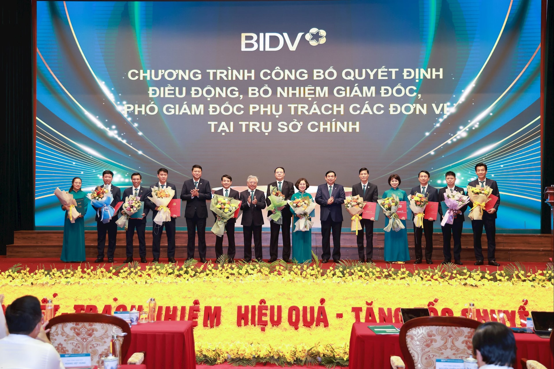 Announcement of decisions on appointment and transfer of leaders of units