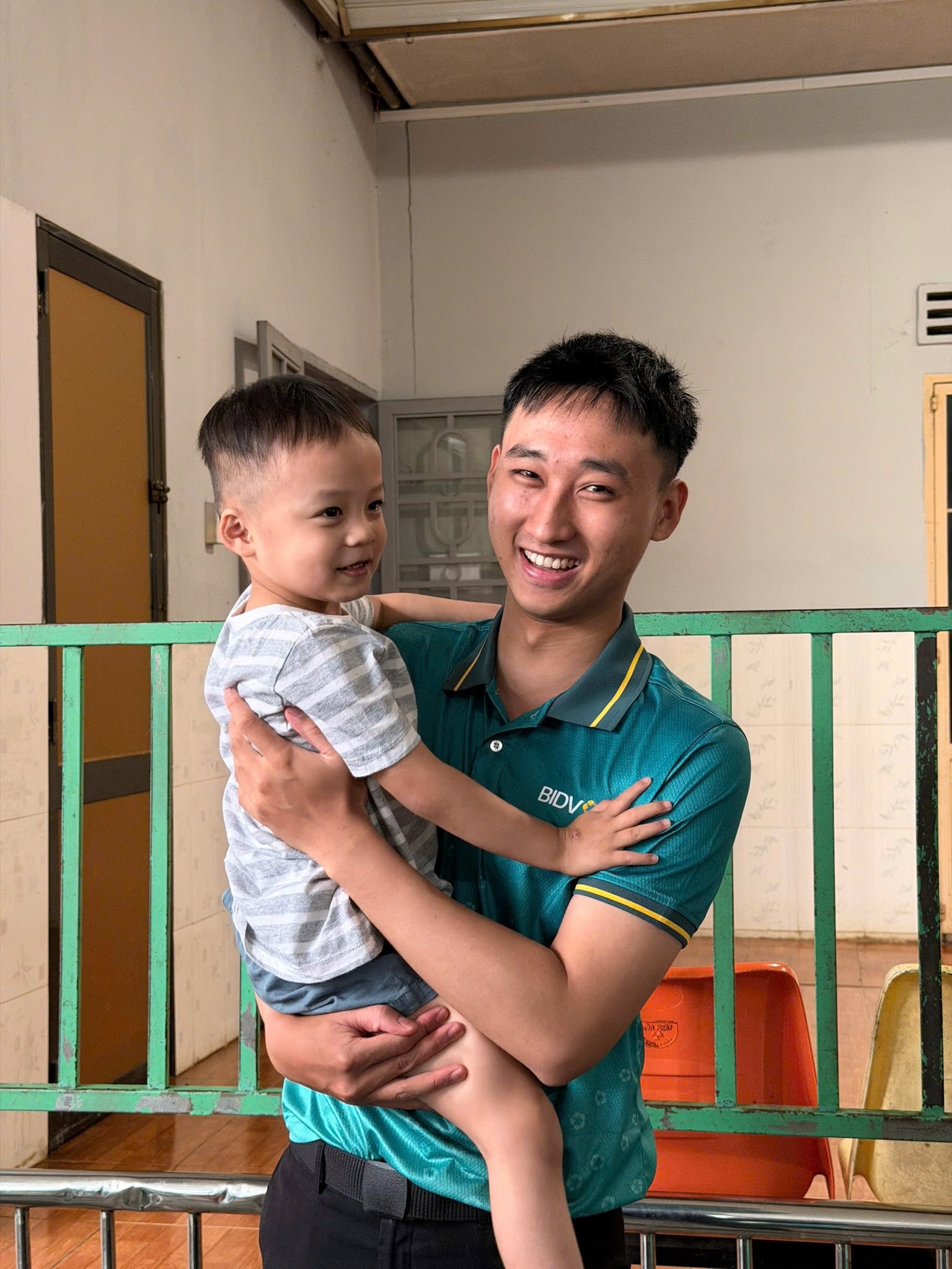 BIDV Bao Loc Youth Union donated necessities to Tin Thac 5 shelter