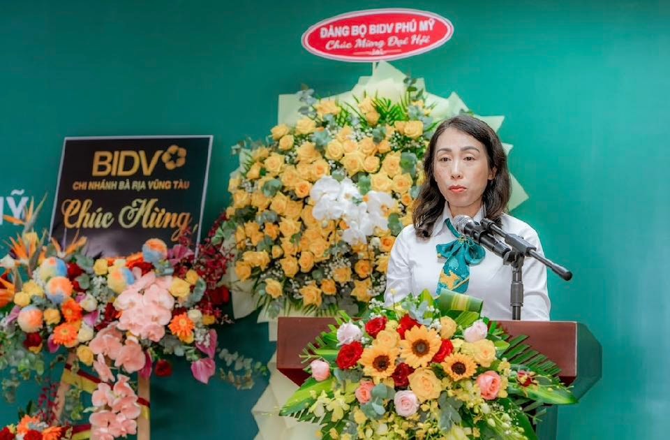 Directive speech of Party Secretary - Director of Phu My Branch at the congress