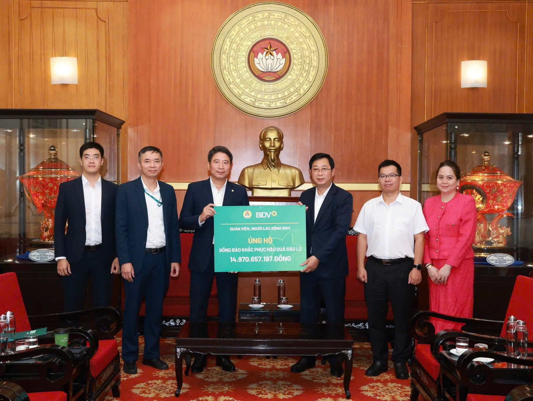 BIDV chung tay hỗ trợ đồng bào vùng bão lũ