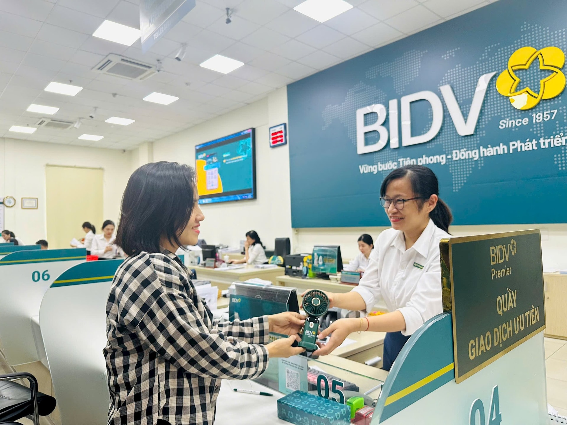 Customer transactions at Phu My Branch