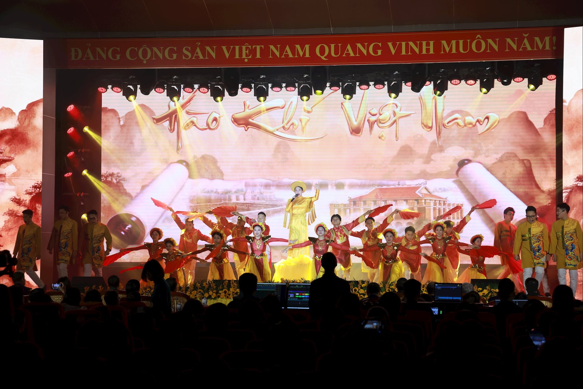 Các tiết mục văn nghệ chào mừng Đại hội ngày 6/12/2025