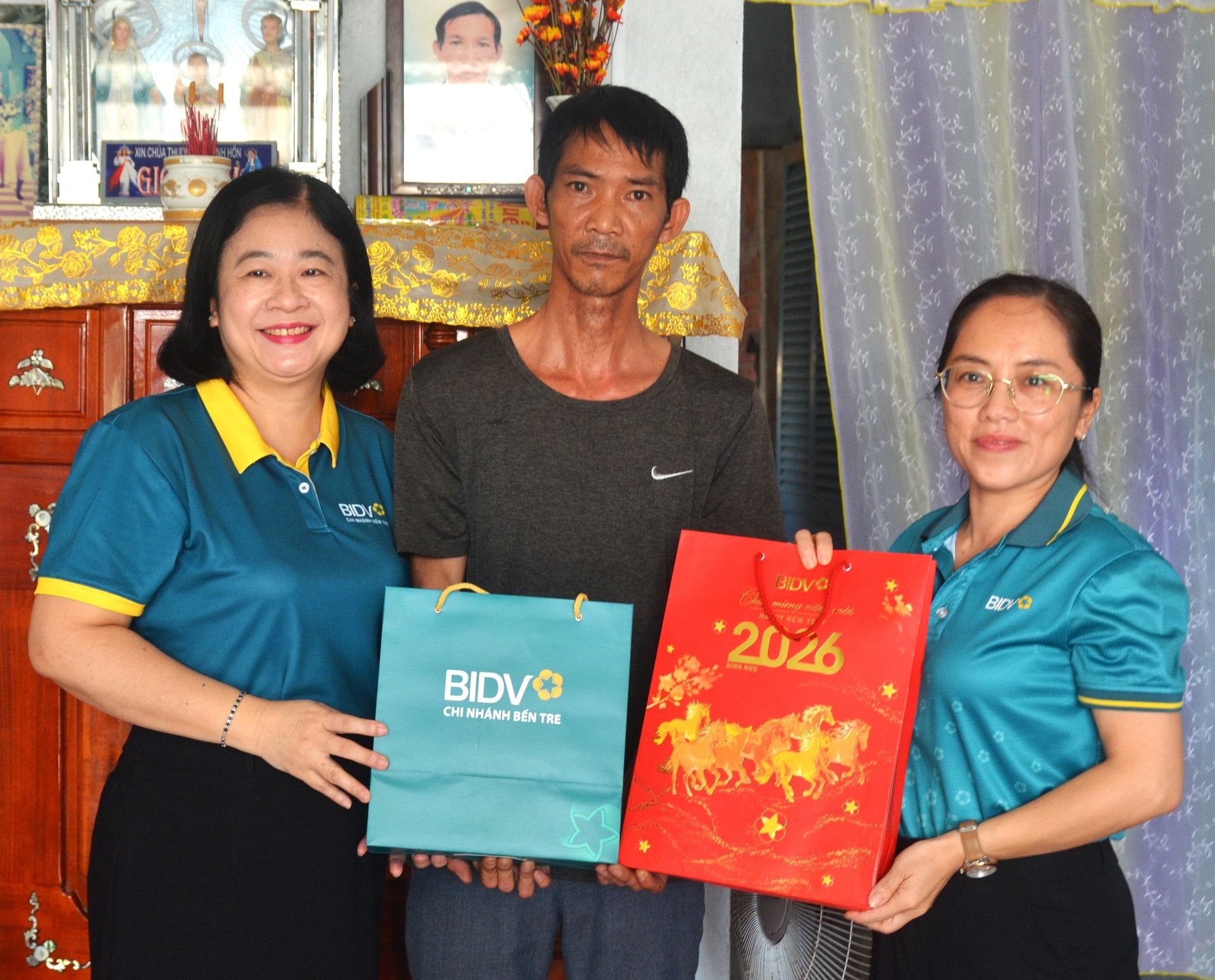 BIDV Bến Tre bàn giao nhà Đại đoàn kết cho hộ dân phường Bến Tre 3