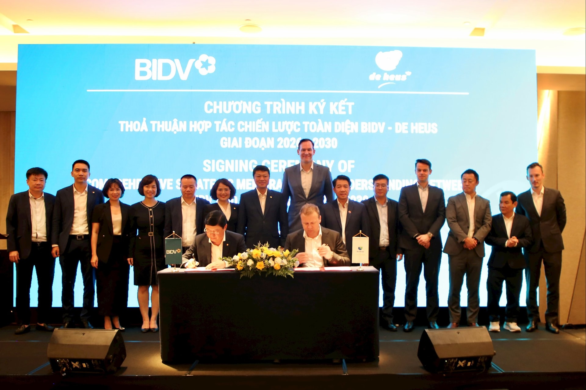 Representatives from BIDV and De Heus signed the Agreement, marking a comprehensive strategic partnership between the two parties.