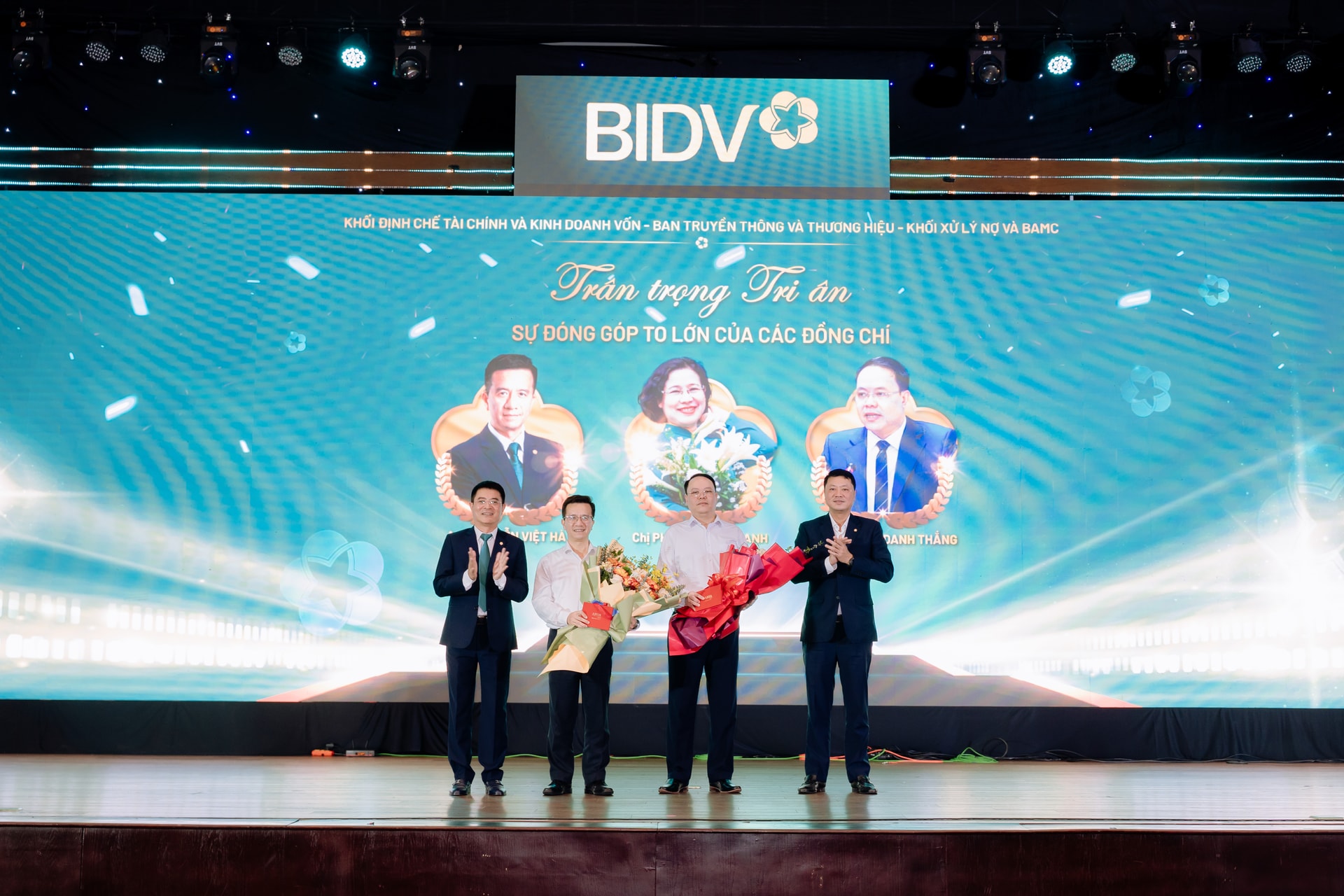 Khối Định chế tài chính và Kinh doanh vốn, Khối Xử lý nợ và BAMC, Ban Truyền thông và Thương hiệu