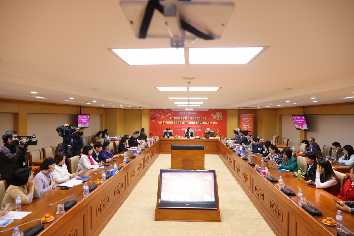 Lì xì năm mới: Từ mỹ tục đến sử dụng tiền văn minh