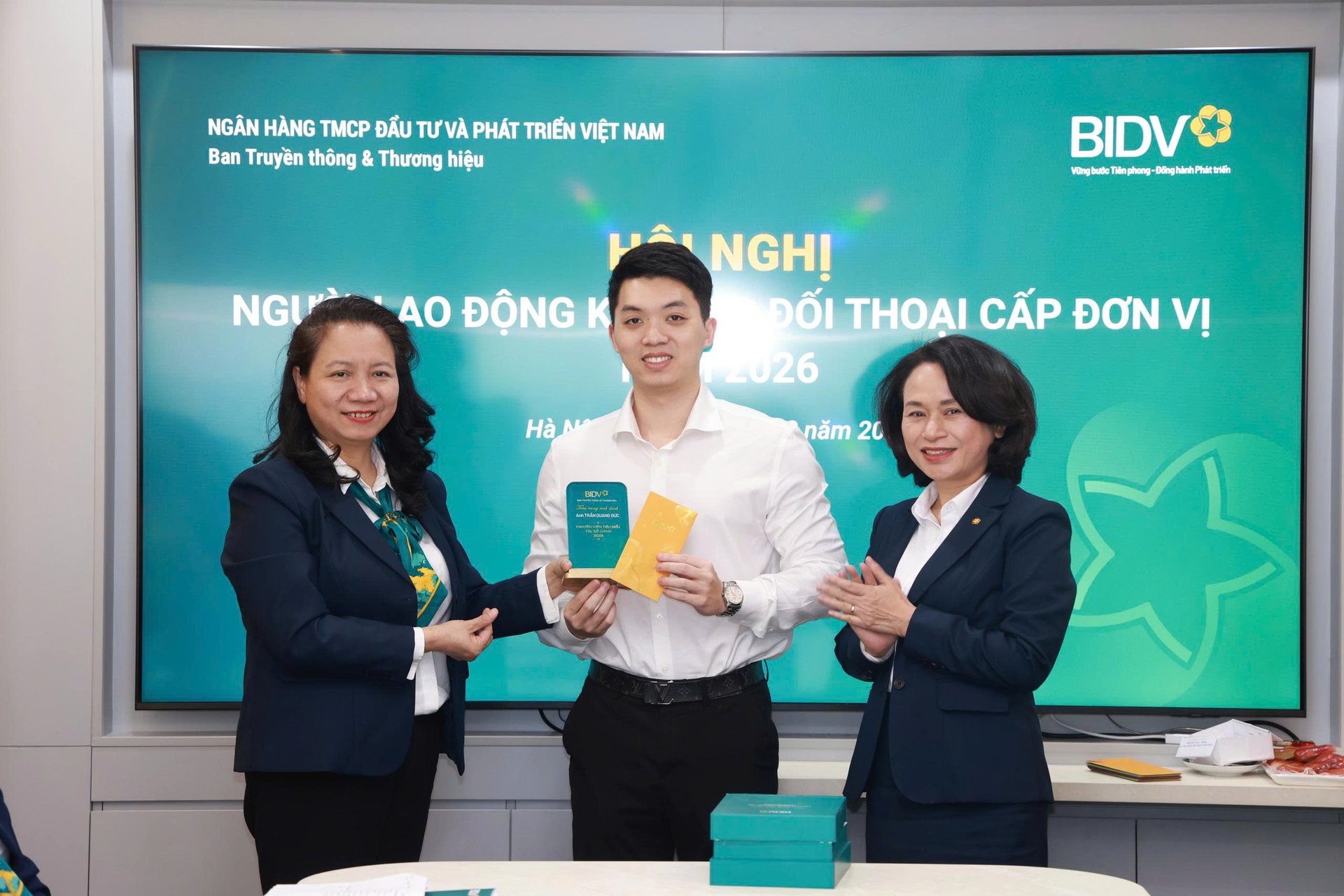 Ban Truyền thông và Thương hiệu