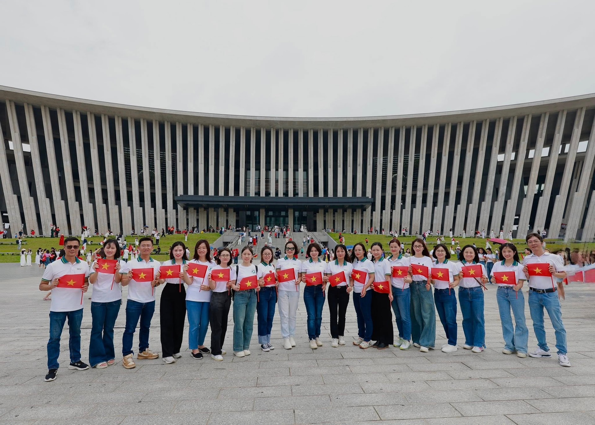 Ban QLKHDN tổ chức sinh hoạt chuyên đề tại Bảo tàng Lịch sử Quân sự Việt Nam 2