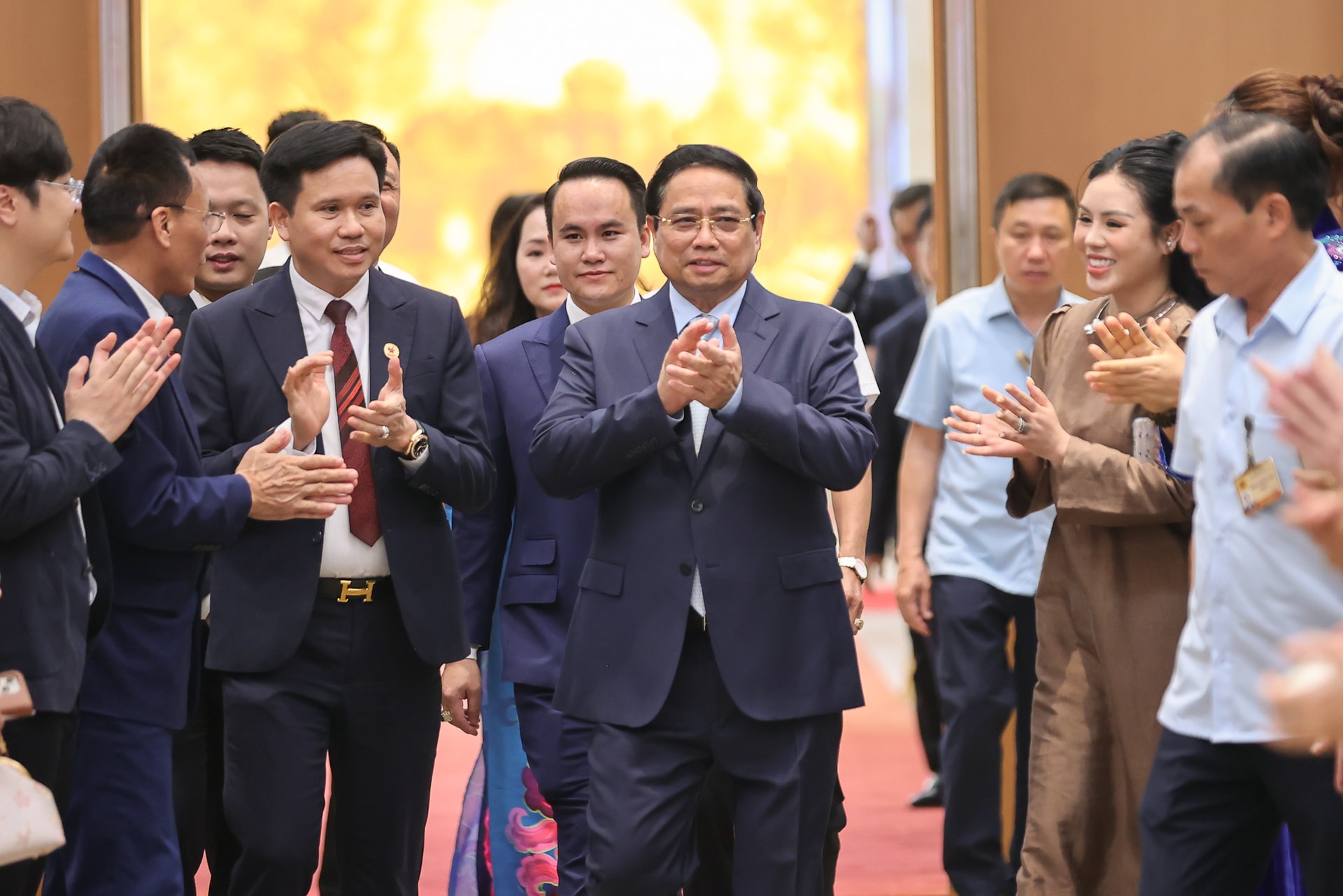 TỔNG THUẬT: Hội nghị 