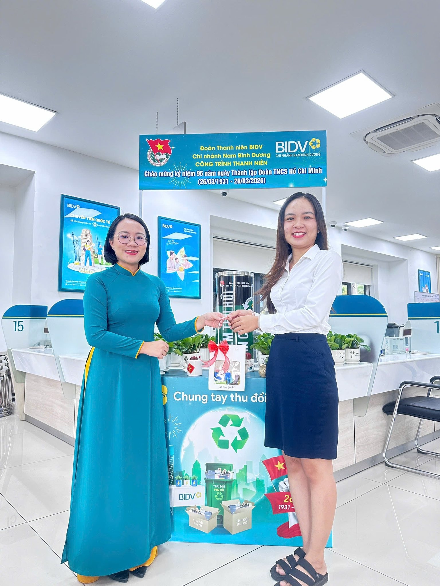 Chi đoàn BIDV Nam Bình Duong đã ra mắt Điểm thu hồi pin cũ và triển khai chương trình Pin cũ đổi mầm xanh 3