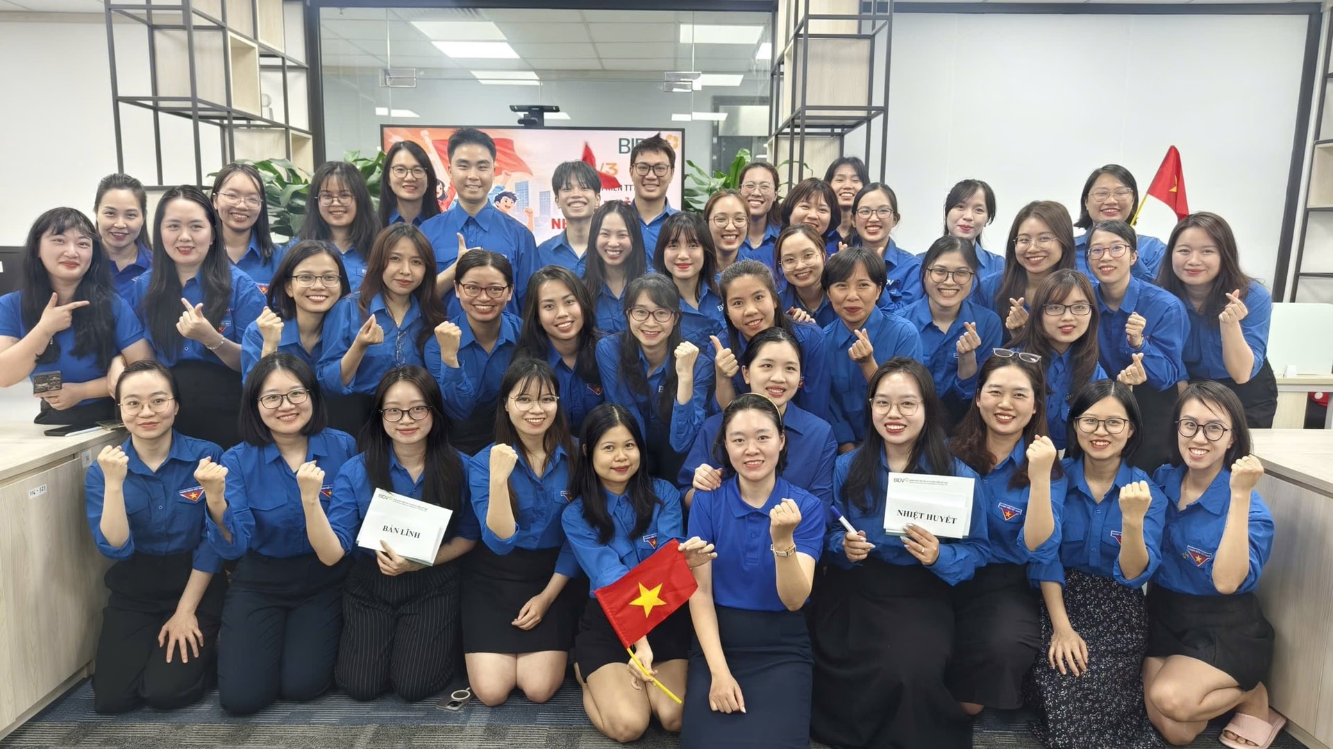 Chi đoàn Trung tâm Thanh toán tổ chức cuộc thi Tuổi trẻ nhiệt huyết 5