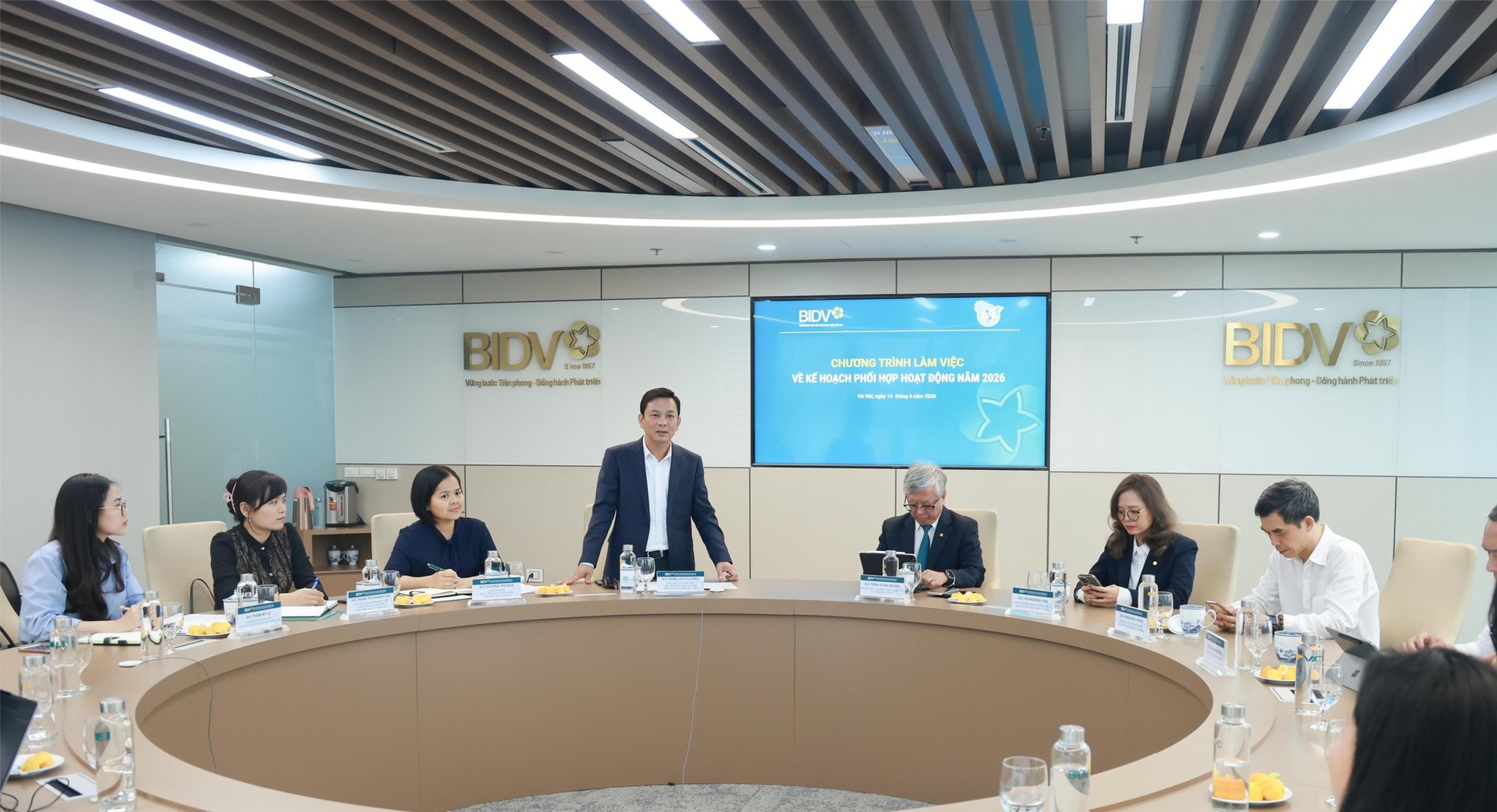 Ủy ban hòa bình 1