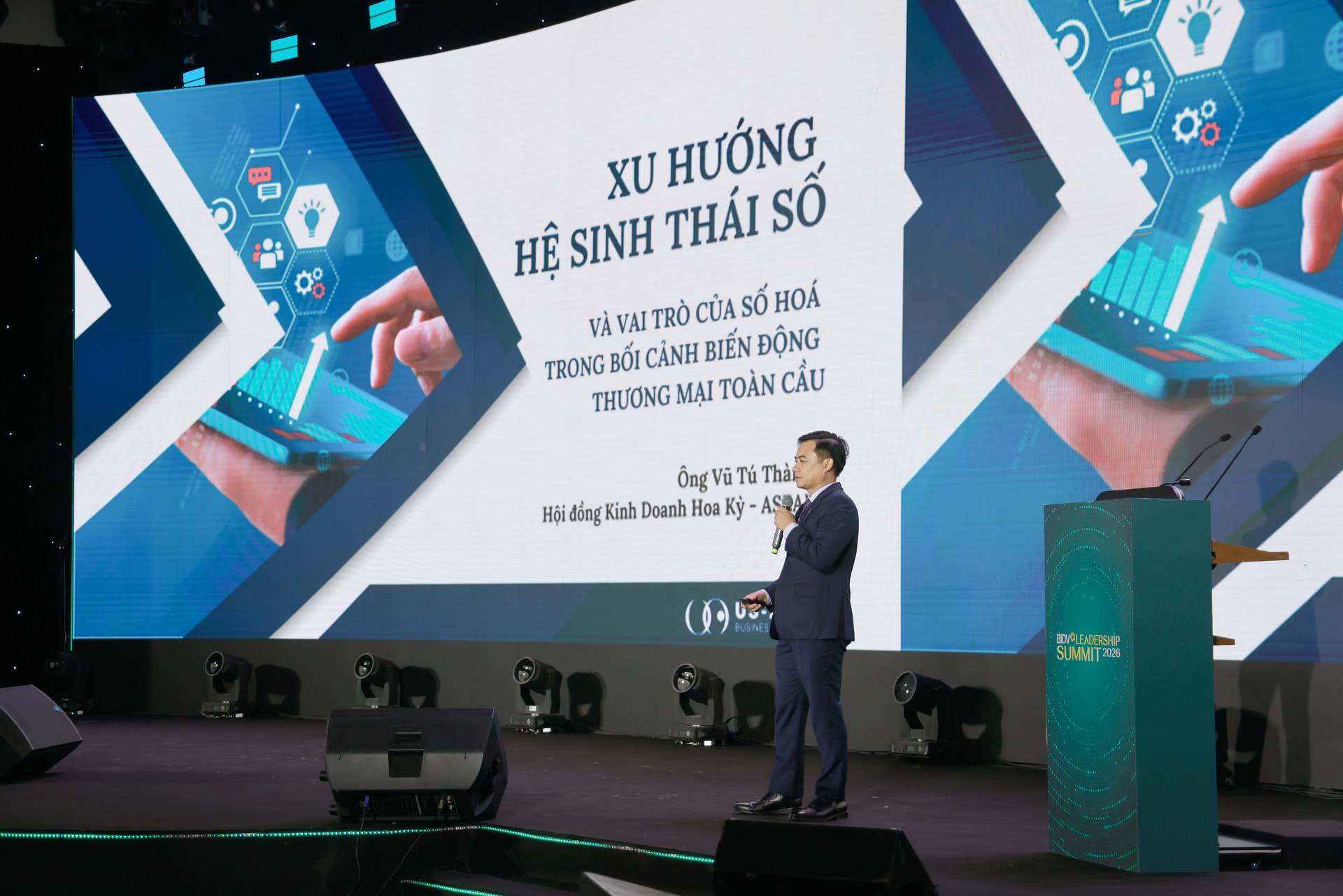 Diễn giải Vũ Tú Thành