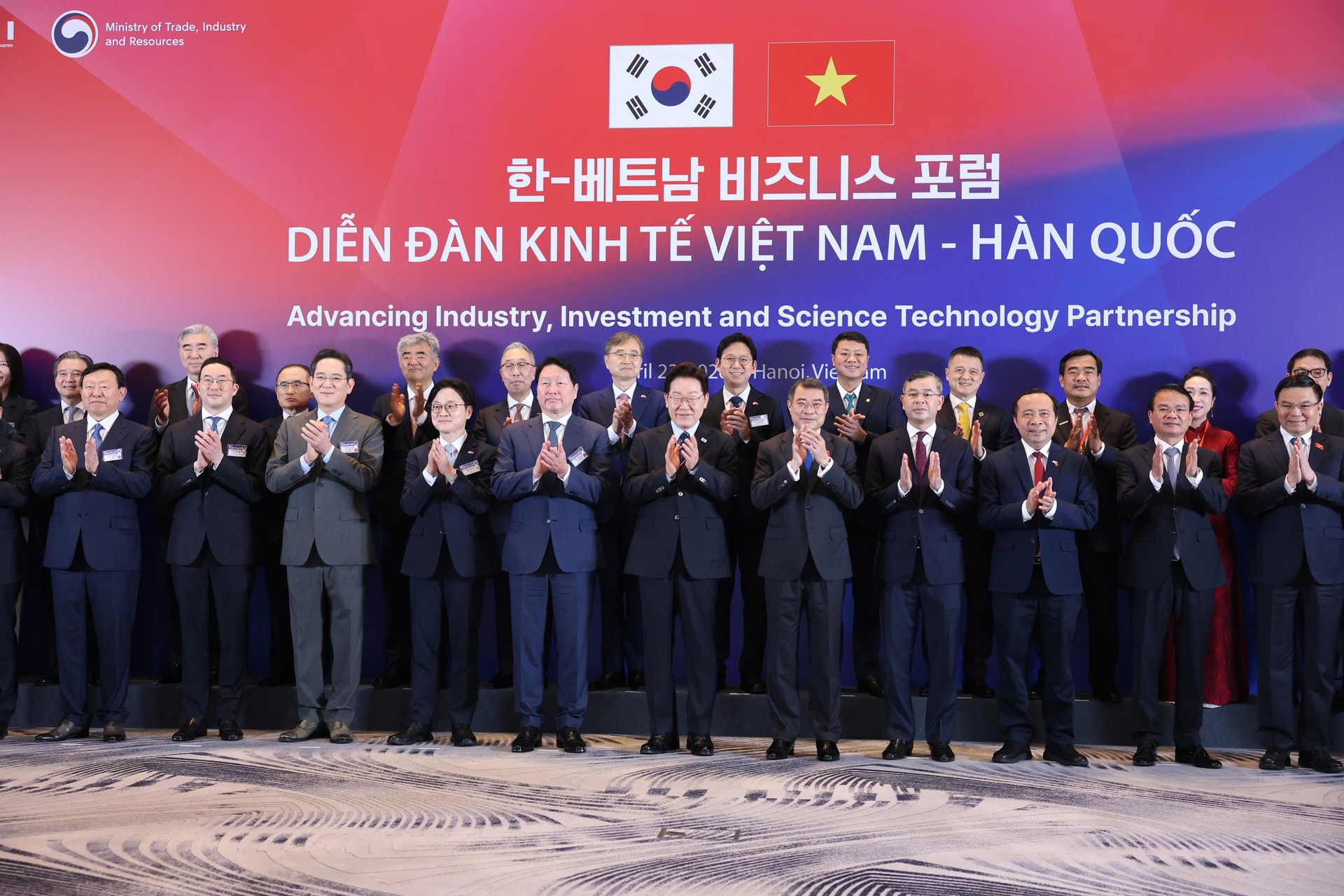 Lãnh đạo hai nước Việt Nam, Hàn Quốc và các Doanh nghiệp tham dự Diễn đàn