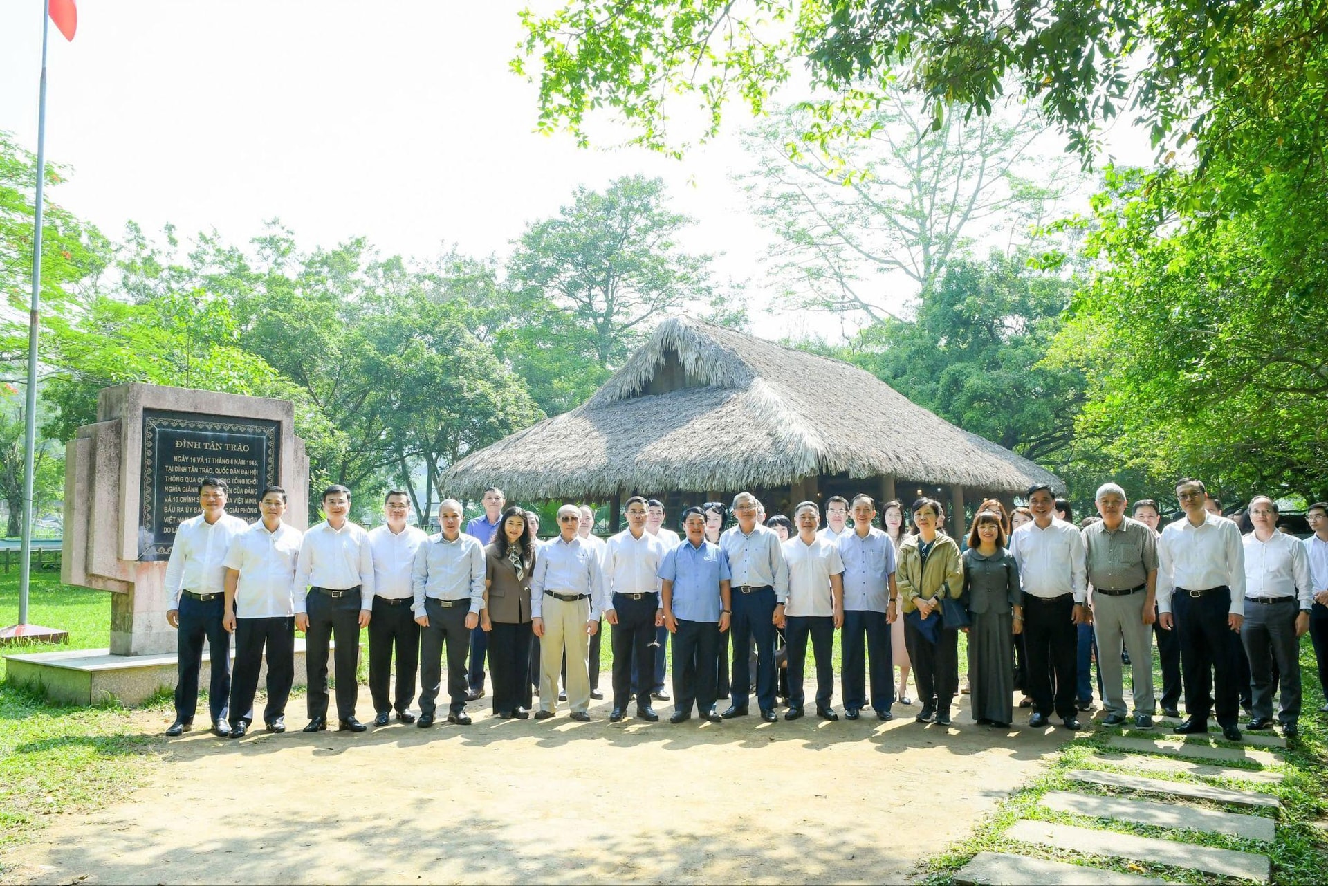5.5 3 Ngành Ngân hàng tri ân cội nguồn, tiếp bước truyền thống 75 năm hào hùng xây dựng và phát triển