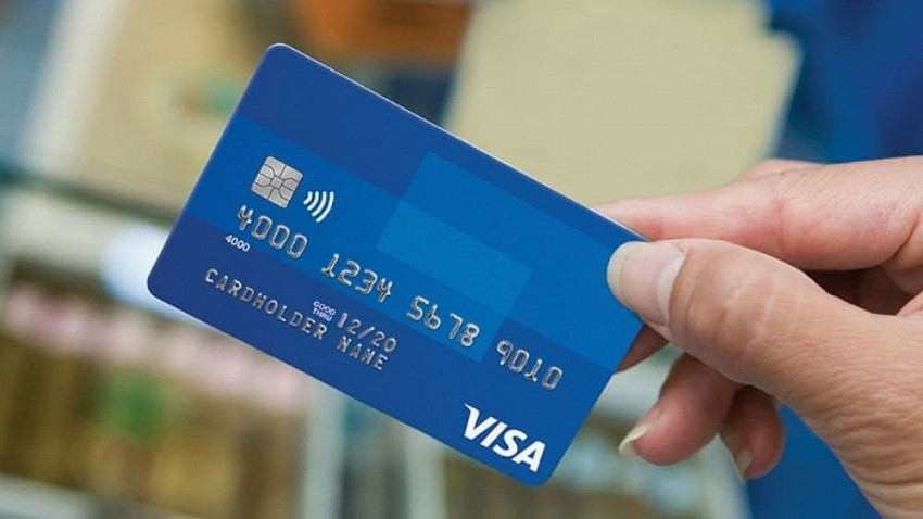 Được mời mở thẻ Visa: Khác gì so với thẻ ATM “thường”?