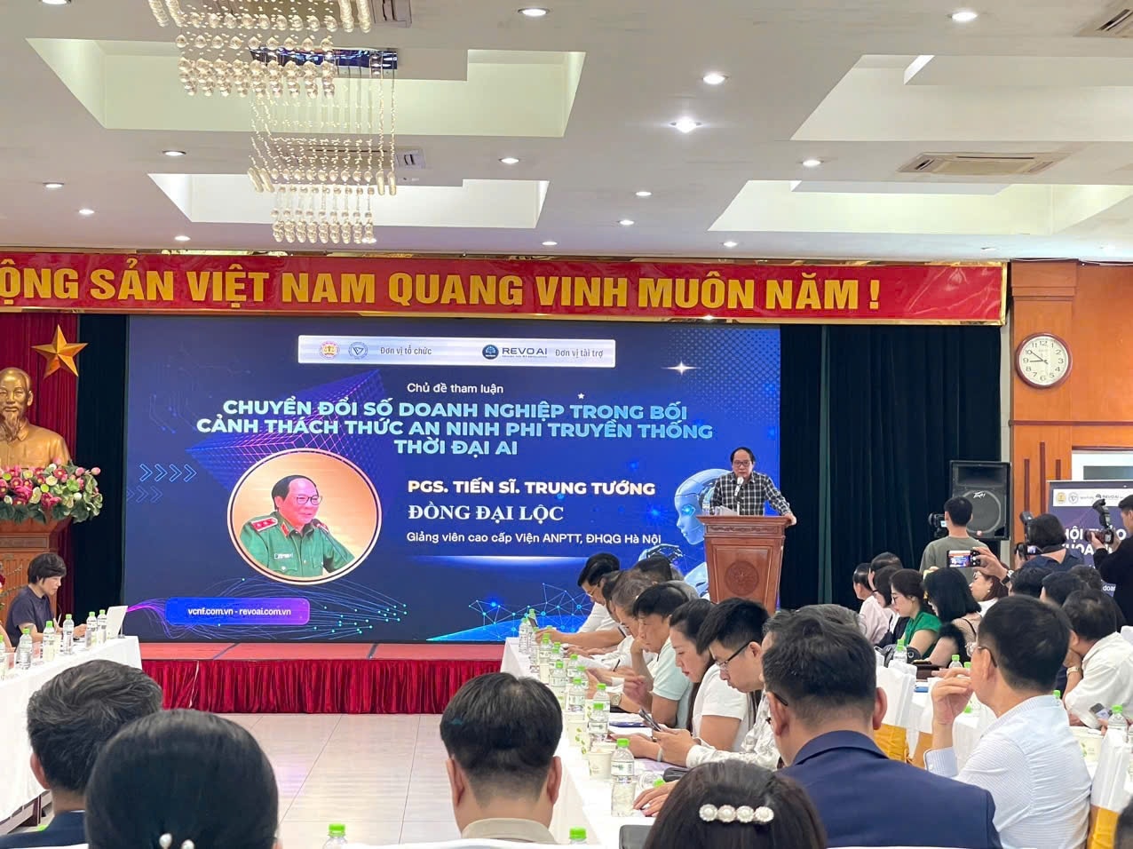 Hội thảo khoa học với chủ đề “Ứng dụng công nghệ số, AI và mã hóa tài sản thực trong phát triển doanh nghiệp Việt Nam”