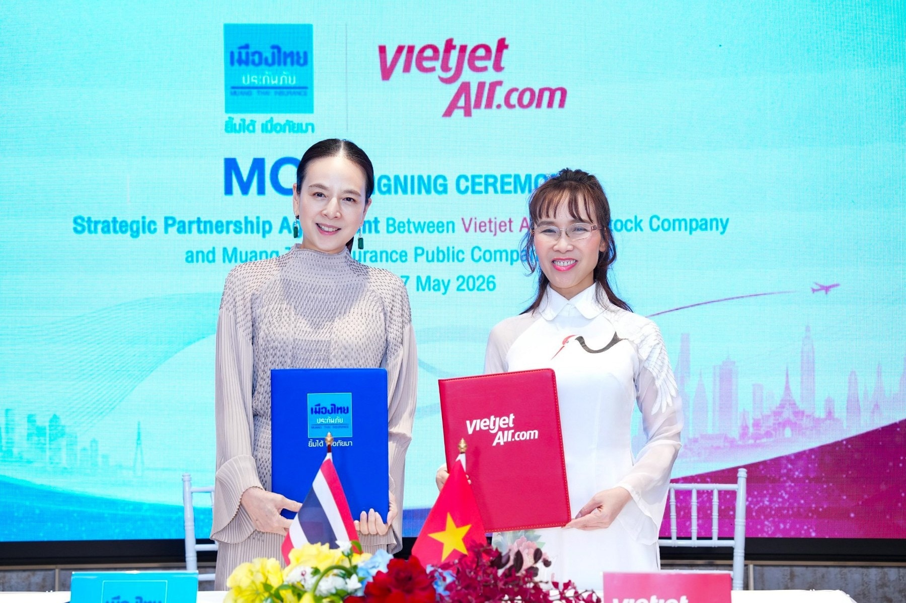  Ký kết tại Bangkok đánh dấu cuộc gặp gỡ đầy cảm hứng giữa hai nữ lãnh đạo có tầm ảnh hưởng tại Đông Nam Á: Madam Pang và Tiến sĩ Nguyễn Thị Phương Thảo