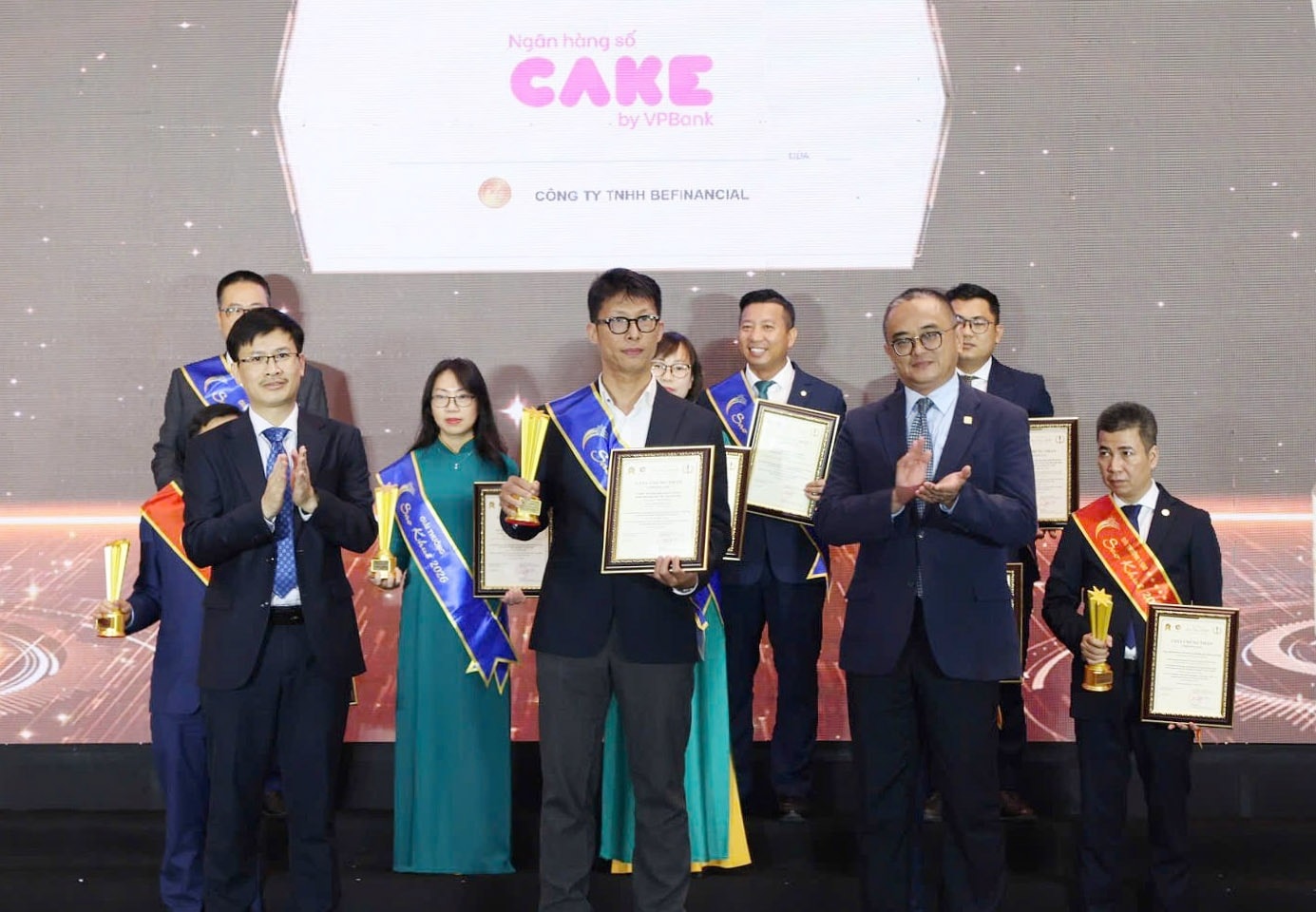 Cake được vinh danh tại Giải thưởng Sao Khuê 2026
