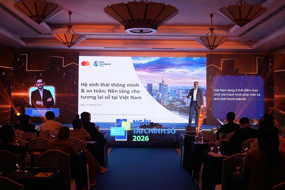 Ông Sharad Jain, Giám đốc Quốc gia Việt Nam, Lào và Campuchia, Mastercard trình bày bài phát biểu 