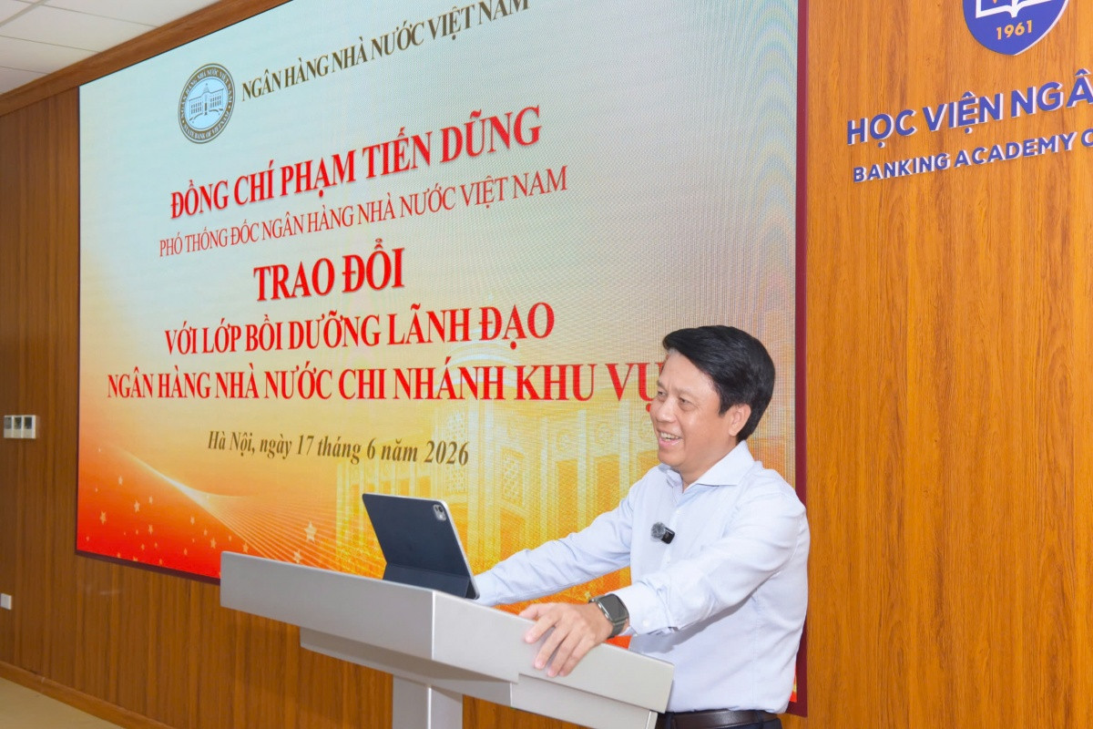 Phó Thống đốc Phạm Tiến Dũng chia sẻ định hướng ứng dụng công nghệ và chuyển đổi số ngành Ngân hàng
