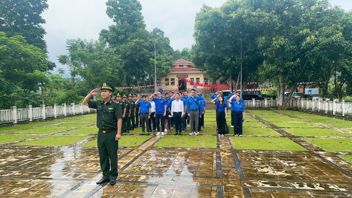 Tuổi trẻ ngành Ngân hàng lan tỏa nghĩa tình nơi biên cương