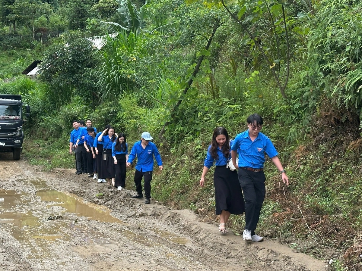 Tuổi trẻ ngành Ngân hàng lan tỏa nghĩa tình nơi biên cương