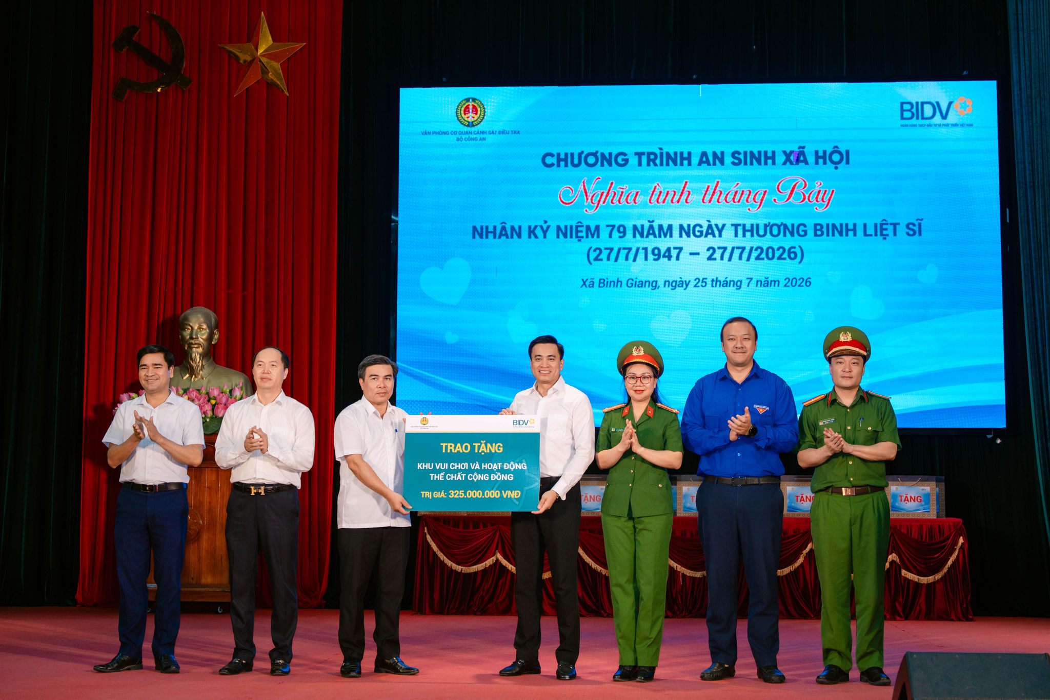 Trao khu vui choi the chat cong dong