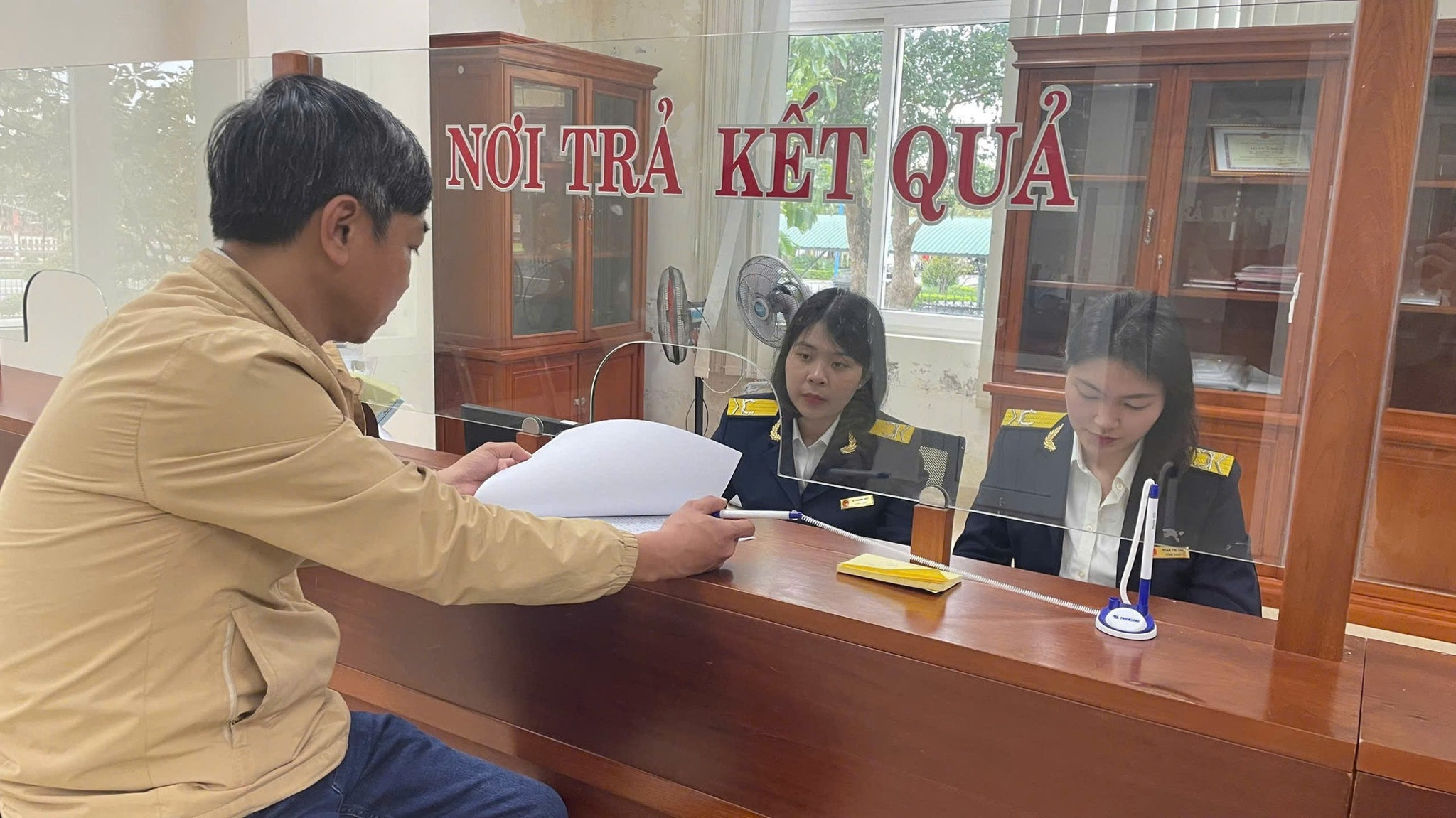 Hạn chót hoàn thành khai thuế, thông báo doanh thu của hộ kinh doanh sắp đến 