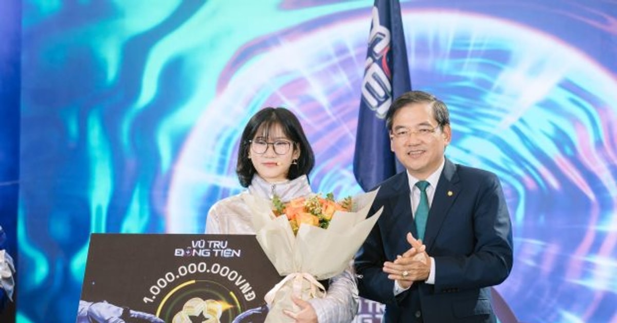 Nữ sinh 20 tuổi chiến thắng Vũ trụ đồng tiền và cơ hội gia nhập BIDV