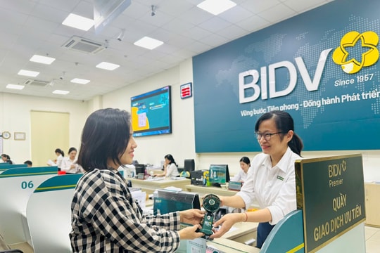 Từ tinh gọn đến chuyển đổi - bản lĩnh đổi mới của Đảng bộ BIDV Phú Mỹ