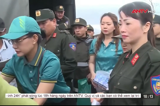 BIDV Bình Định góp sức cứu trợ đồng bào bị lũ lụt