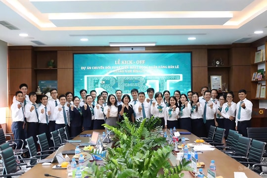 Giữ nhịp để không quay lại vạch xuất phát trong mô hình chuyển đổi ngân hàng bán lẻ RBT