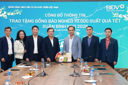 BIDV trao 70.000 phần quà Tết tặng đồng bào nghèo dịp Xuân Bính Ngọ