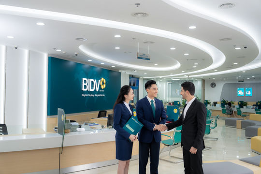 Cập nhật biểu mẫu, điều khoản, điều kiện dành cho khách hàng tổ chức