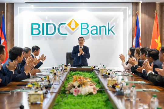Thống đốc NHNN Việt Nam thăm và làm việc tại BIDC