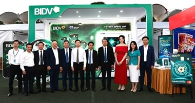 BIDV đồng hành cùng Ngày Thẻ Việt Nam 2024 BIDV đồng hành cùng Ngày Thẻ Việt Nam 2024