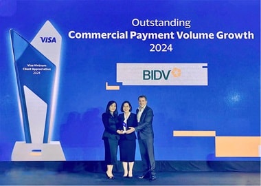 Thẻ doanh nghiệp của BIDV được Visa trao giải thưởng Thẻ doanh nghiệp của BIDV được Visa trao giải thưởng