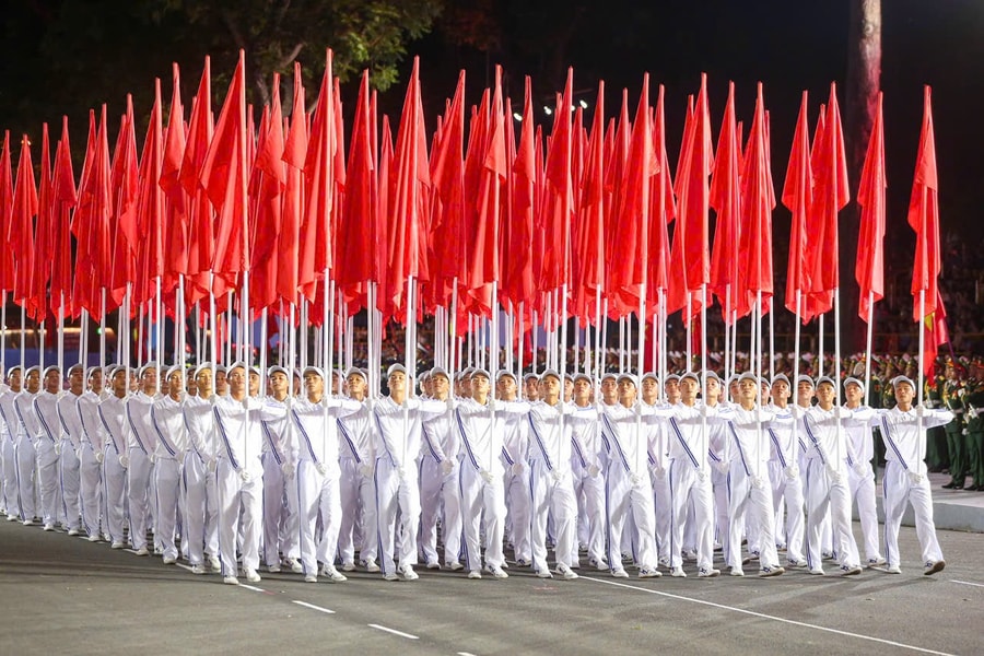 Tháng Tư cuộc đời