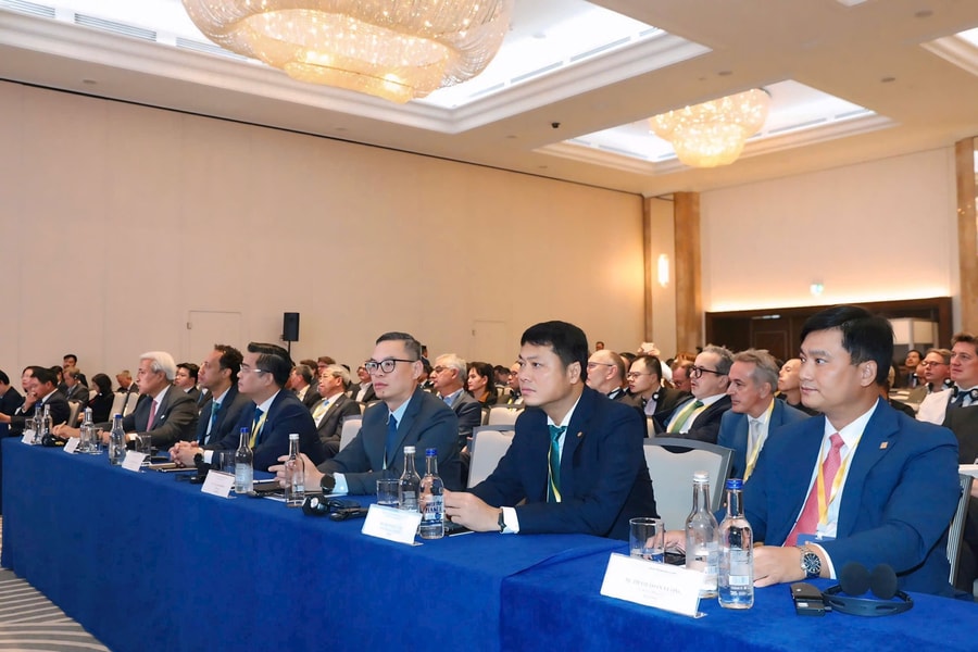 BIDV tham dự hội nghị xúc tiến đầu tư tại Vương Quốc Anh và Cộng hòa Ý BIDV tham dự hội nghị xúc tiến đầu tư tại Vương Quốc Anh và Cộng hòa Ý