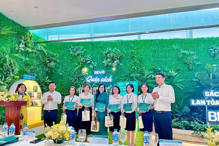 Góp phần lan tỏa văn hóa, giữ lửa nhiệt huyết tại BIDV Phú Mỹ Góp phần lan tỏa văn hóa, giữ lửa nhiệt huyết tại BIDV Phú Mỹ